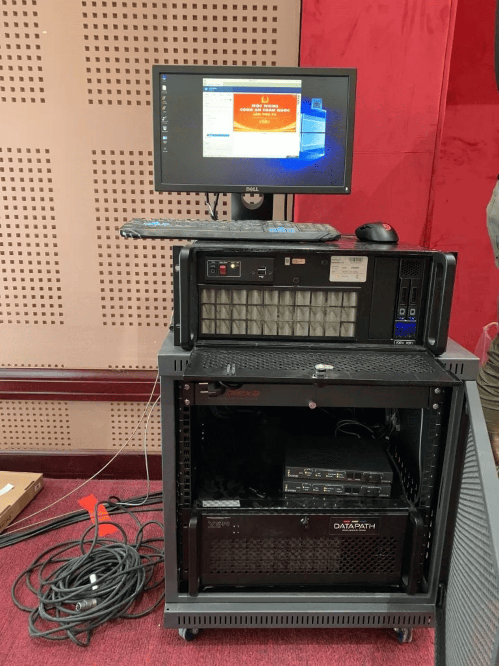 bo-dieu-khien-man-hinh-ghep