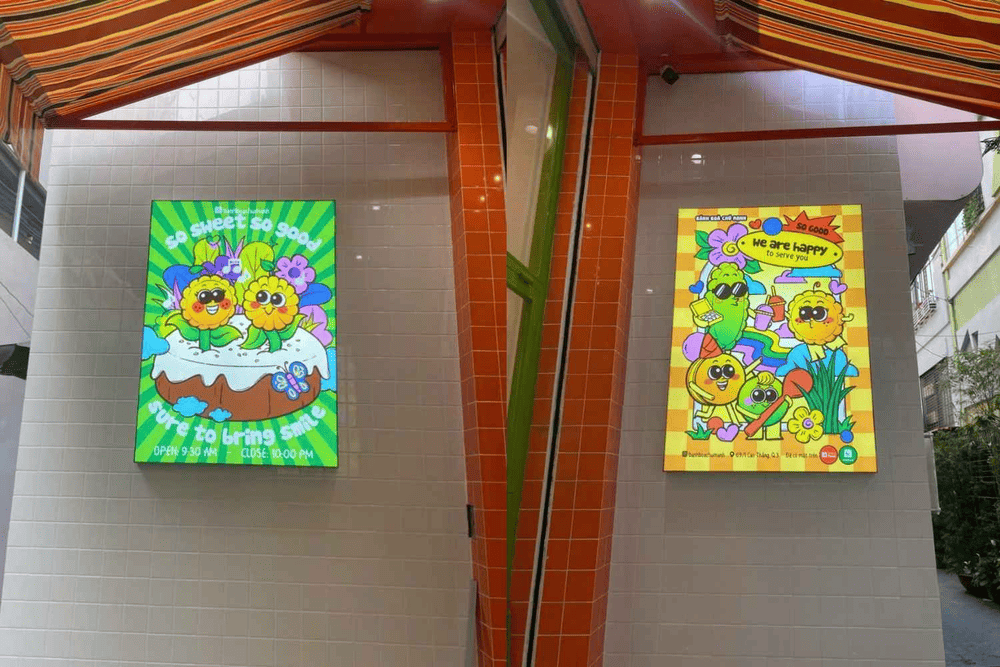 hop-den-quang-cao-ngoai-troi