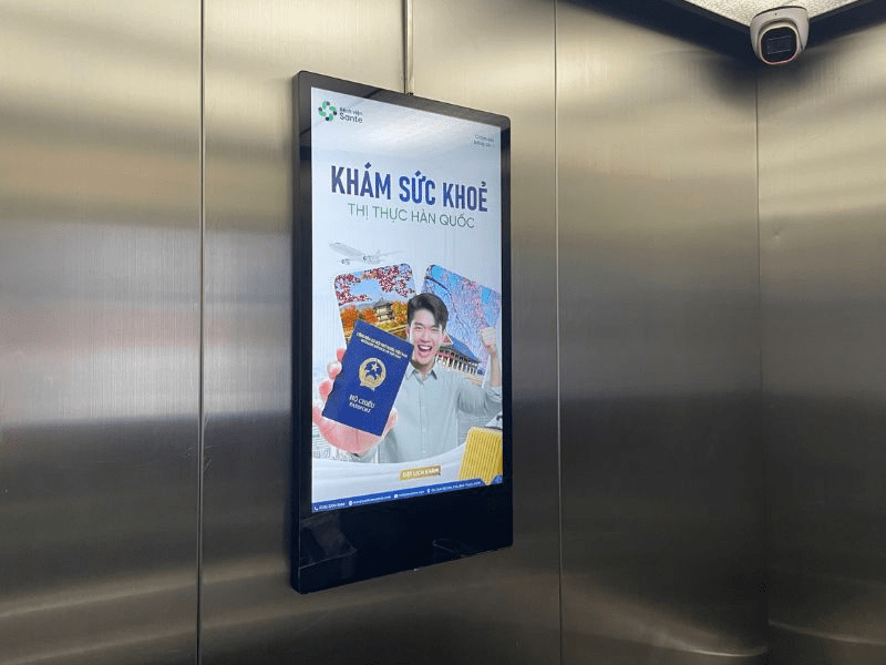 man-hinh-led-trong-thang-may