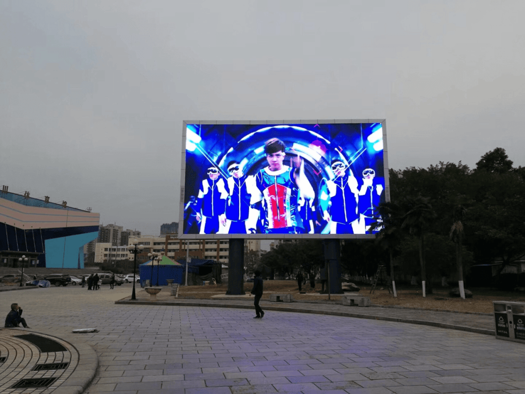 kich-thuoc-man-hinh-led-200-inch