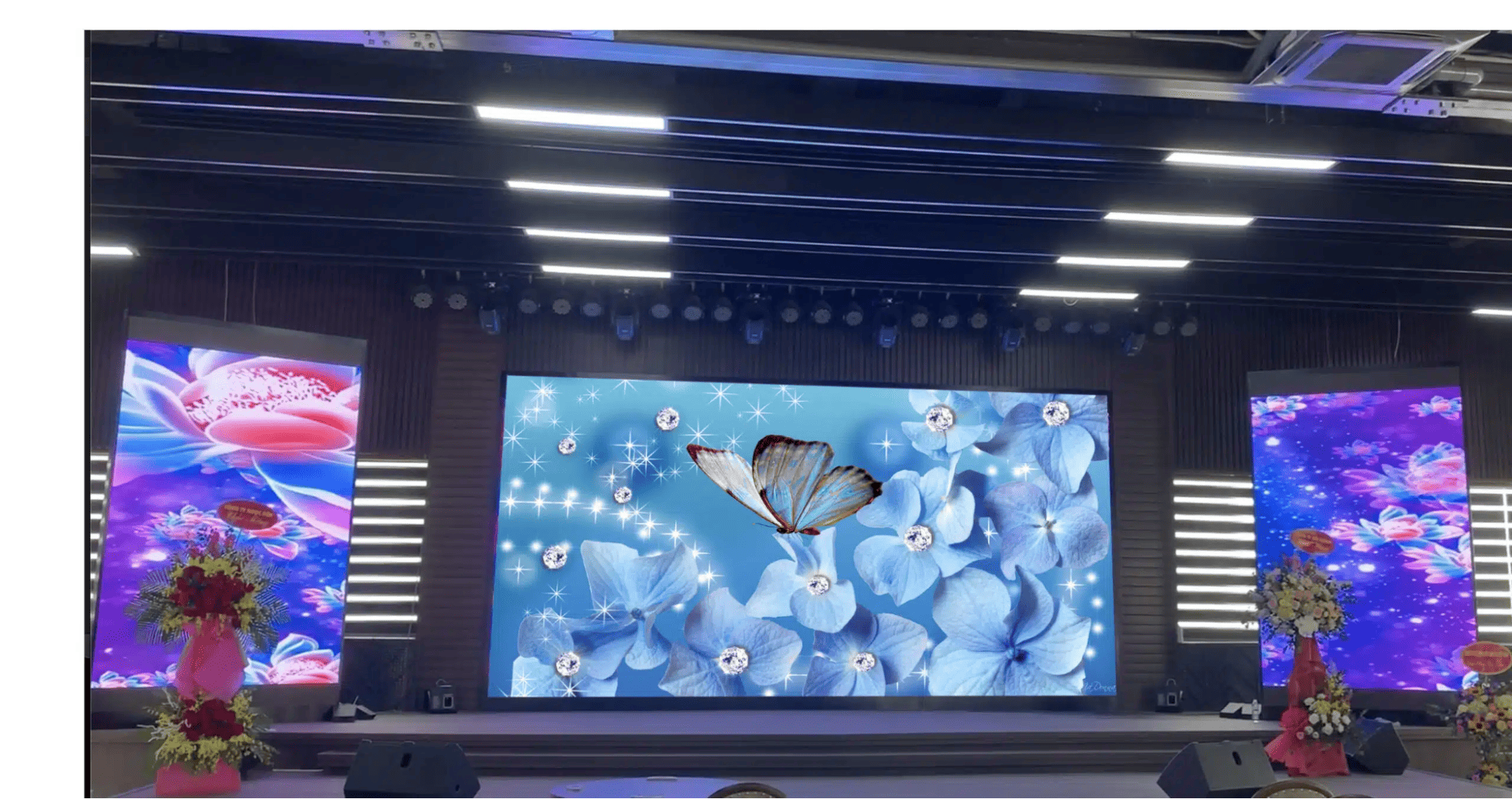 man-hinh-led-p2-trong-nha