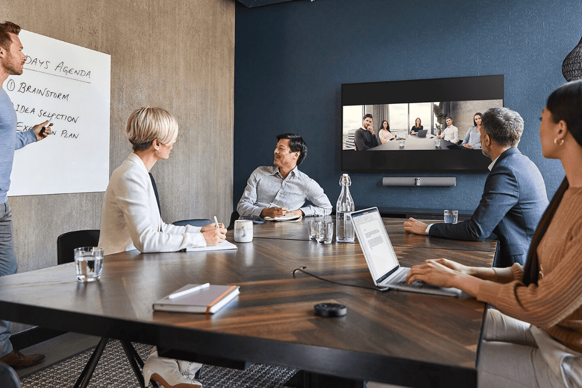 thiet-ke-phong-hop-truc-tuyen