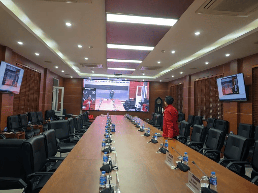 thiet-ke-phong-hop-truc-tuyen